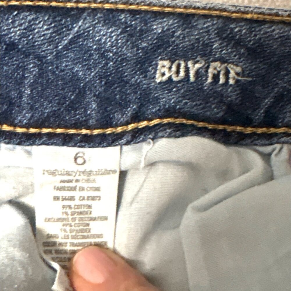 American Eagle Stretch Boy Fit Distressed Denim Jeans Size 6 inseam26” - Picture 4 of 7